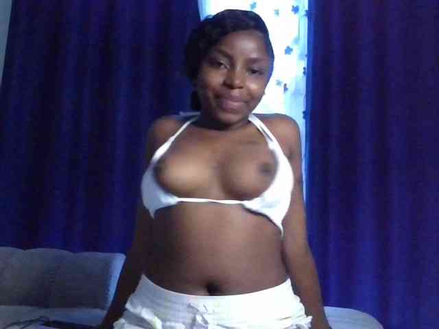 SweetKittyy22 webcam