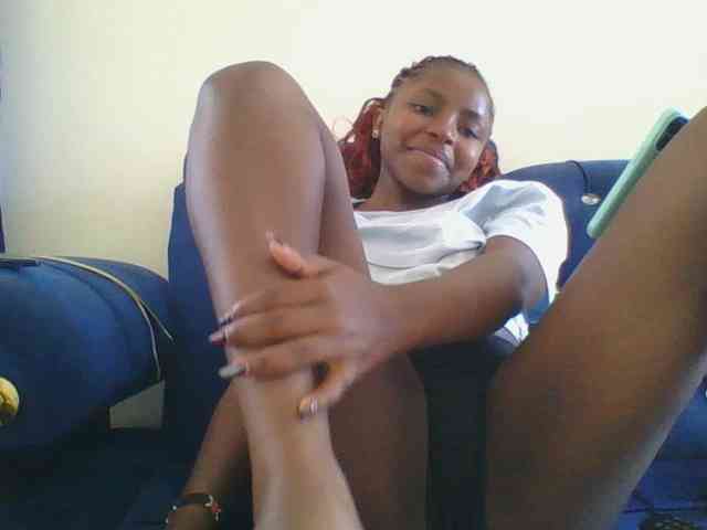 SweetKittyy22 webcam