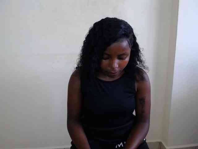 SweetKittyy22 webcam