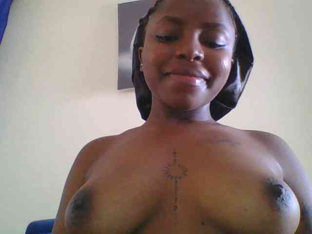 SweetKittyy22 webcam