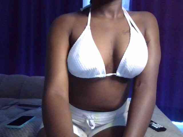 SweetKittyy22 webcam