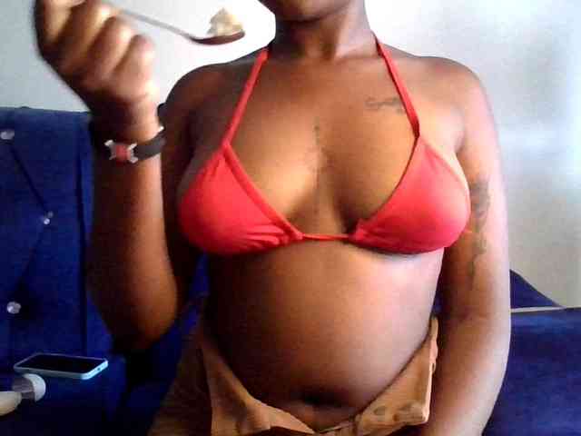 SweetKittyy22 webcam