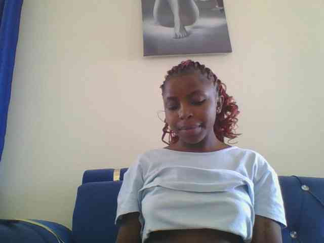 SweetKittyy22 webcam