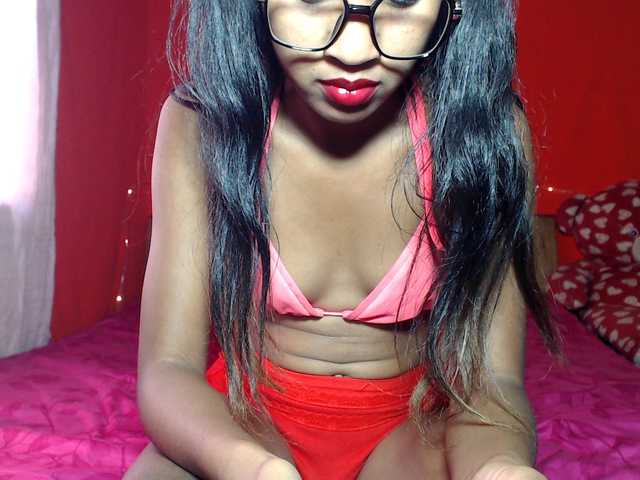 AMICKA live cam on BongaCams