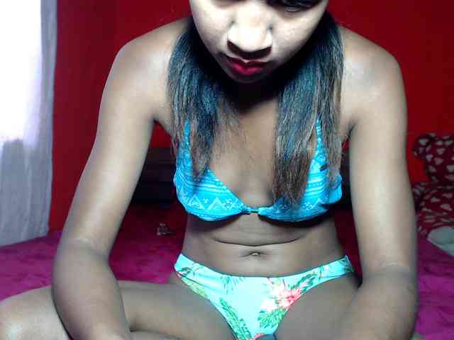Monicka1 webcam