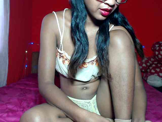 Monicka1 webcam