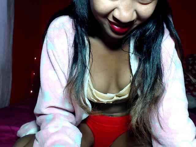Monicka1 webcam