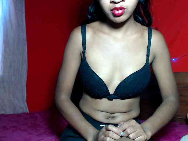 Monicka1 webcam