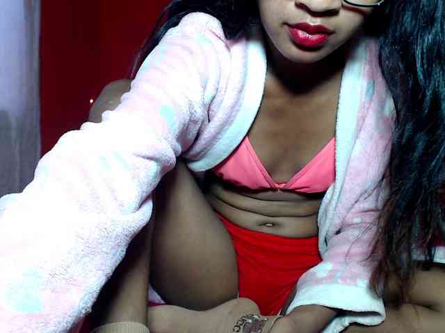 AMICKA Live Webcam on BongaCams
