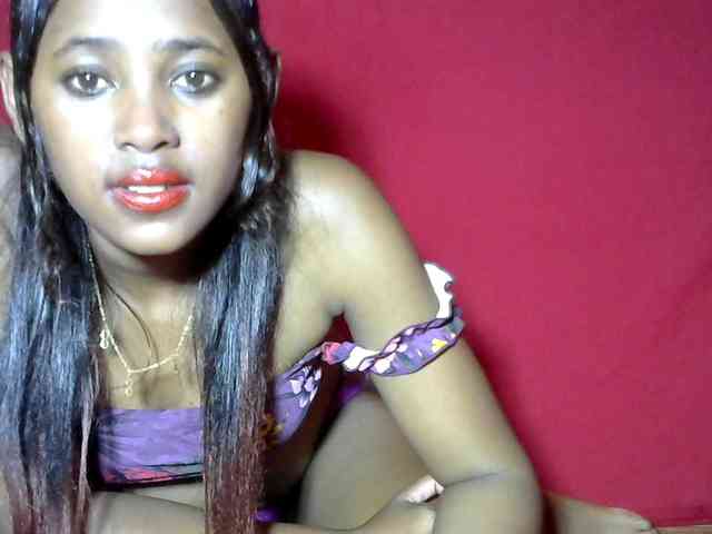 Model ini sedang live sekarang. AMICKA