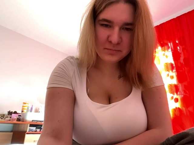 ToyaDerringer's BongaCams show and profile