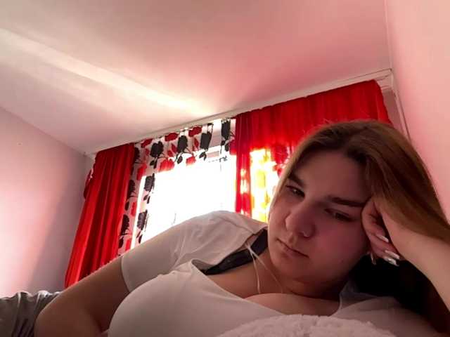 ToyaDerringer's BongaCams show and profile