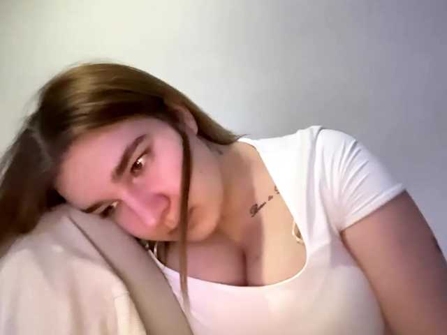 ToyaDerringer's BongaCams show and profile