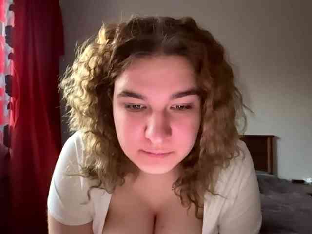 ToyaDerringer webcam