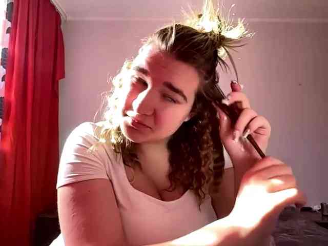 ToyaDerringer webcam