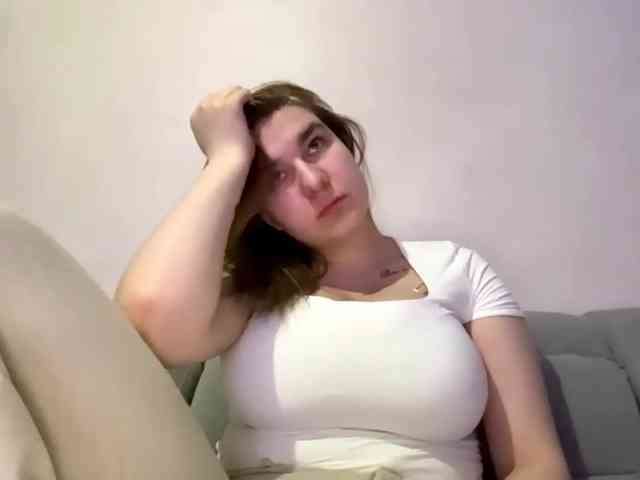 ToyaDerringer webcam