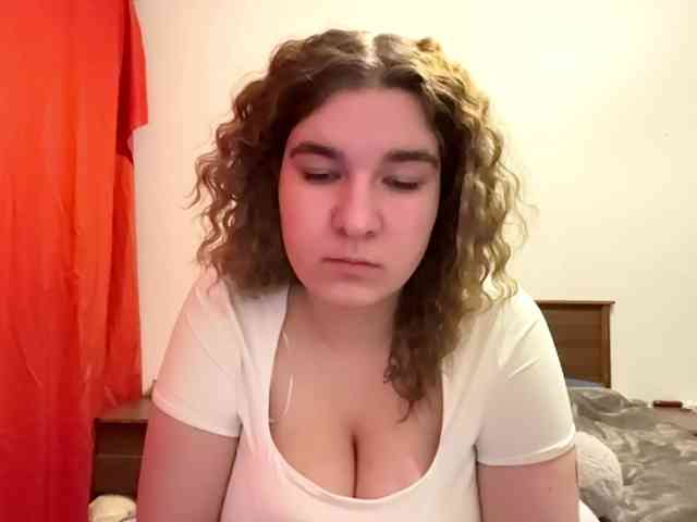 ToyaDerringer webcam