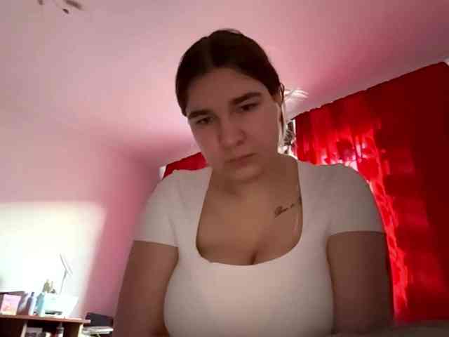 ToyaDerringer webcam