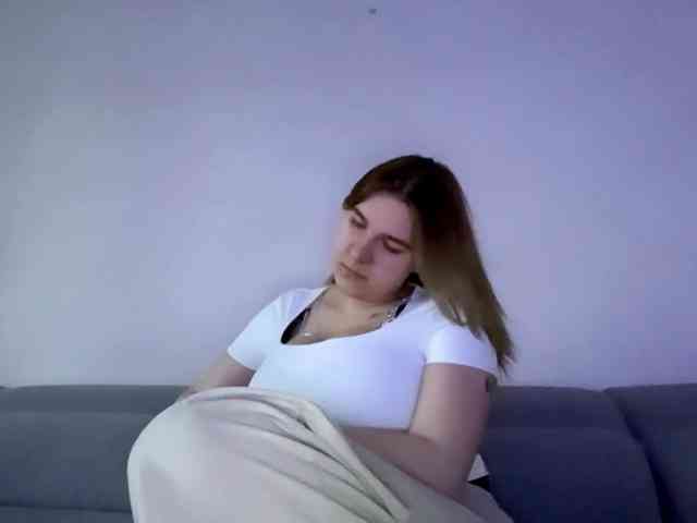 ToyaDerringer webcam