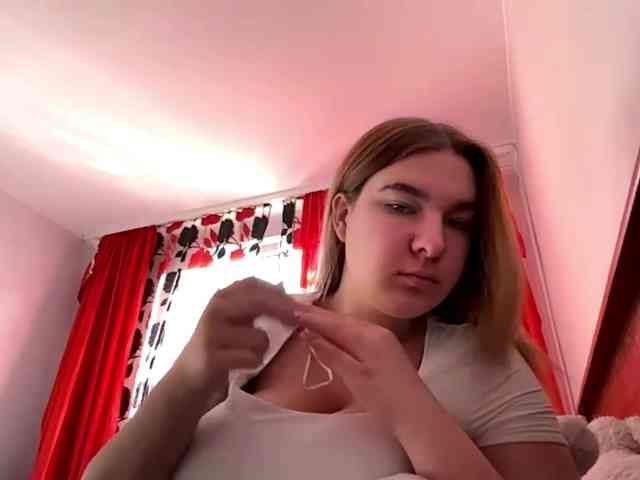 ToyaDerringer webcam