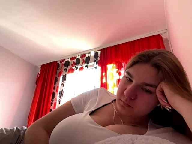 ToyaDerringer webcam