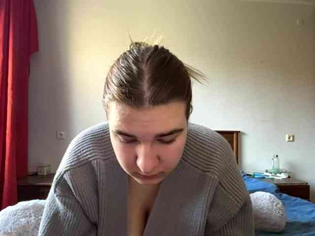 ToyaDerringer webcam