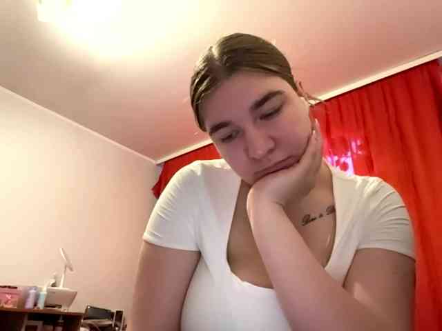 ToyaDerringer webcam