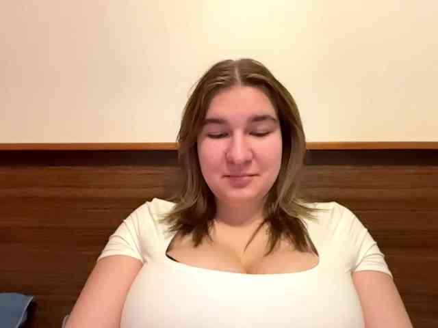 ToyaDerringer webcam