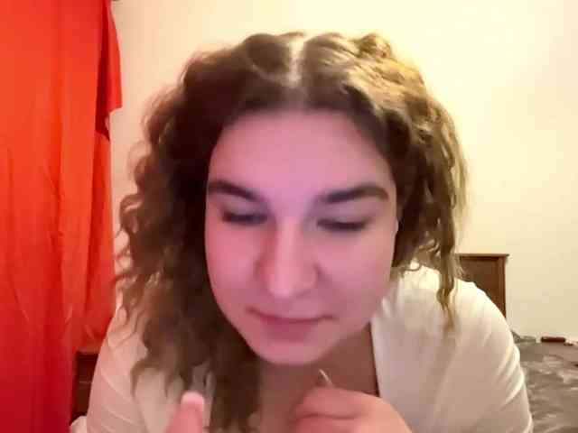 ToyaDerringer webcam