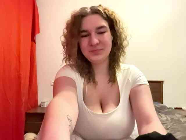 ToyaDerringer webcam