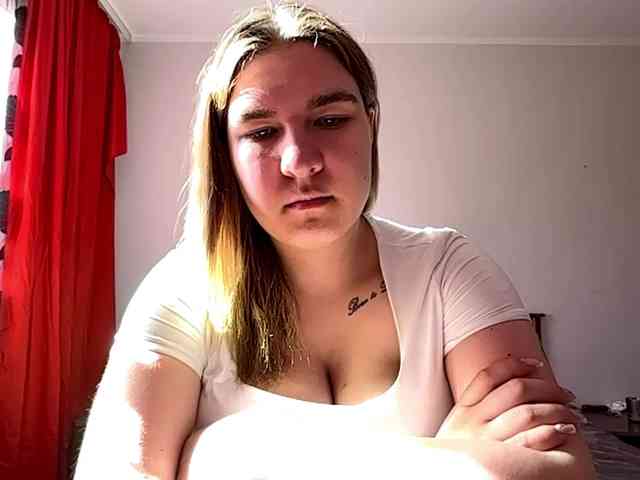 ToyaDerringer webcam