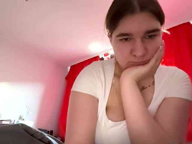 ToyaDerringer webcam