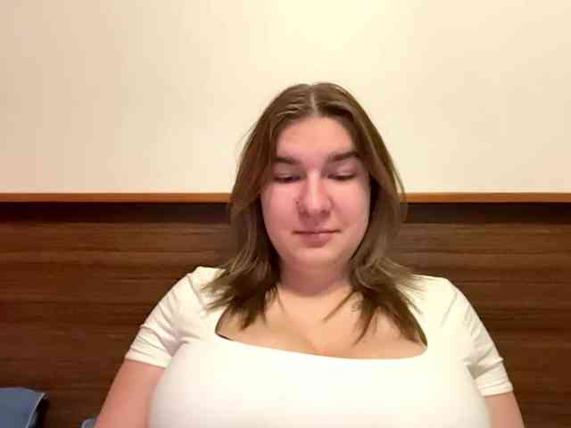 ToyaDerringer webcam