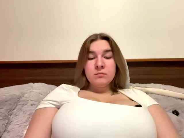 ToyaDerringer webcam