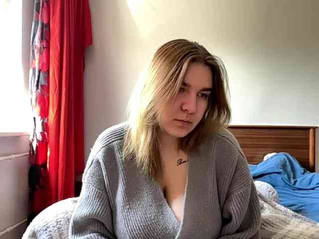 ToyaDerringer webcam