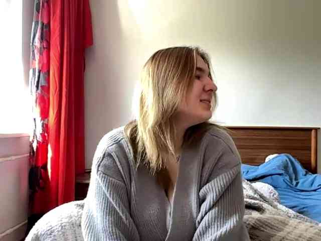 ToyaDerringer webcam