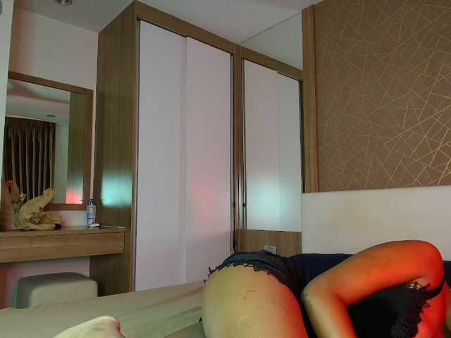 babybamby's BongaCams show and profile