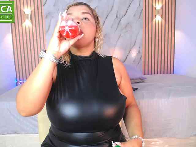 caisebigtits webcam