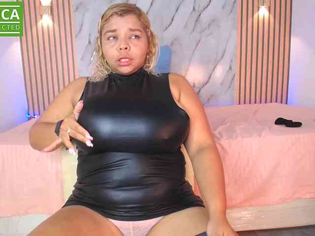 caisebigtits webcam