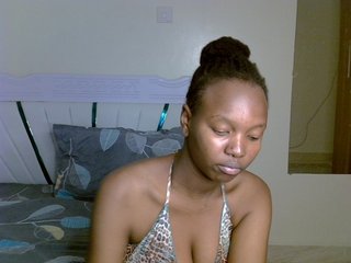 Pinkylunaa's Live Webcam