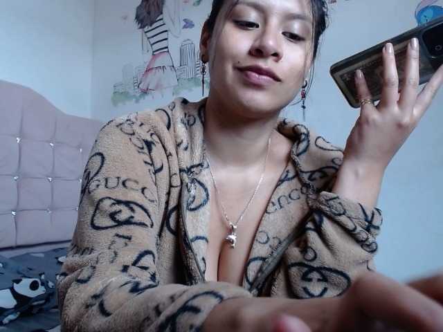 Maye-dan live cam on BongaCams