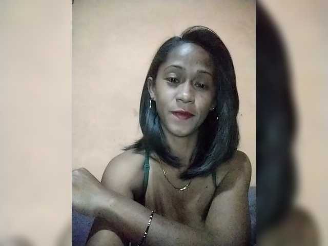 Mirah2026 live cam on UnifiedCams