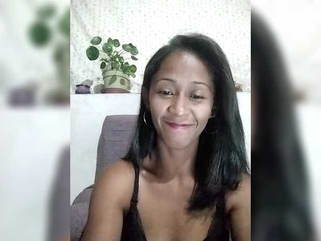 Mirah261 live cam preview