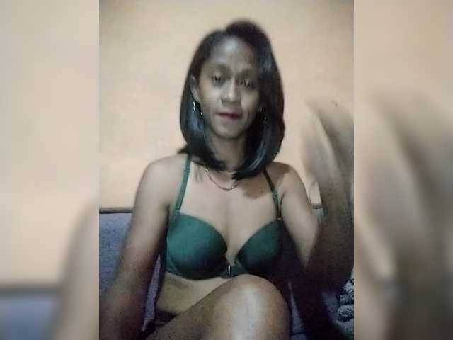 Mirah2026 live cam on BongaCams