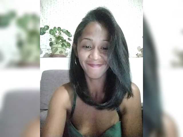 Mirah2026 live cam on BongaCams