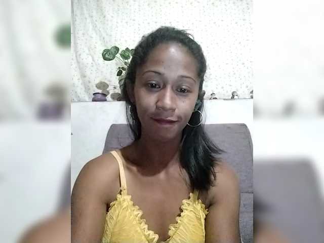 Mirah261 live cam preview