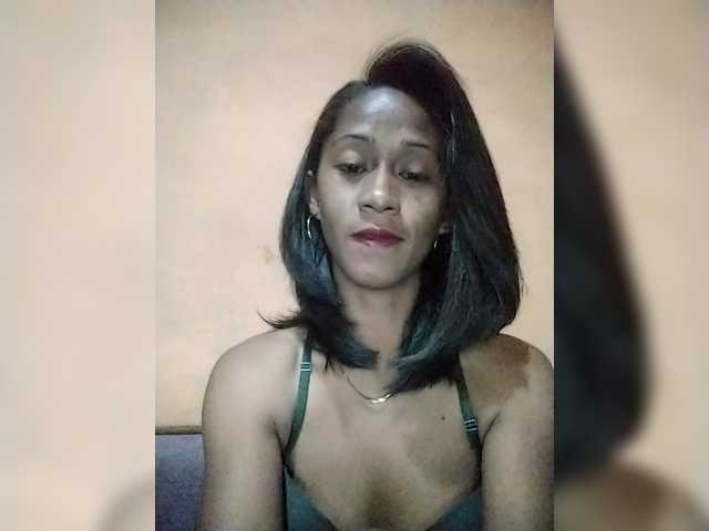 Mirah2026 live cam on BongaCams