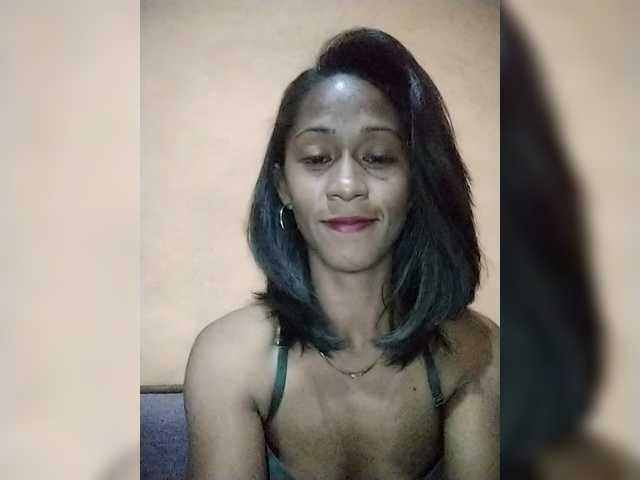 Mirah2026 live cam on BongaCams