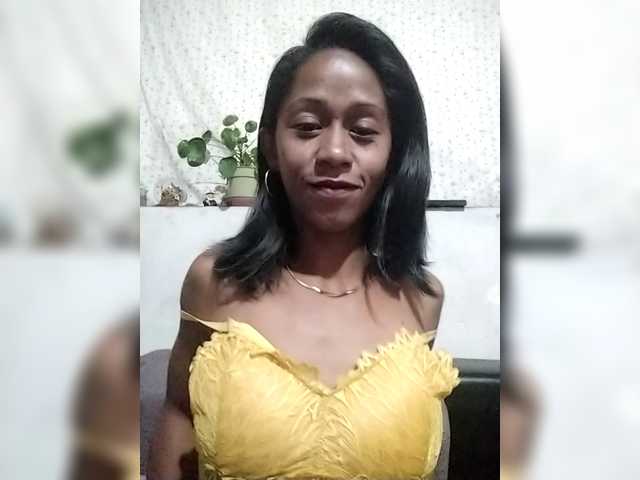 Mirah2026 live cam on UnifiedCams