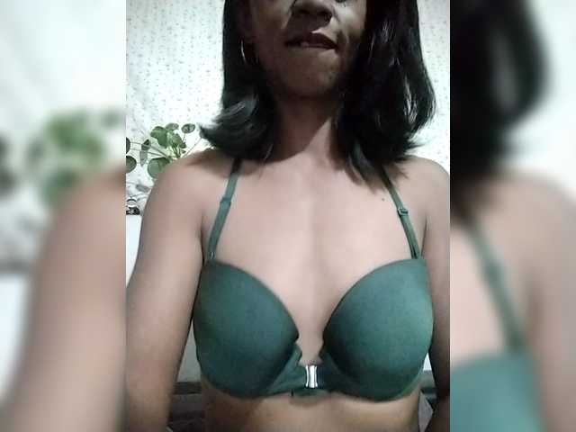 Mirah2026 live cam on BongaCams